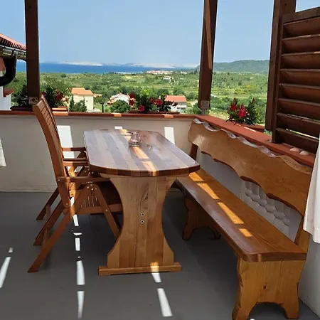 Apartment Rustic Mariva *