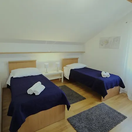 Rustic Mariva Ljubac (Zadar)