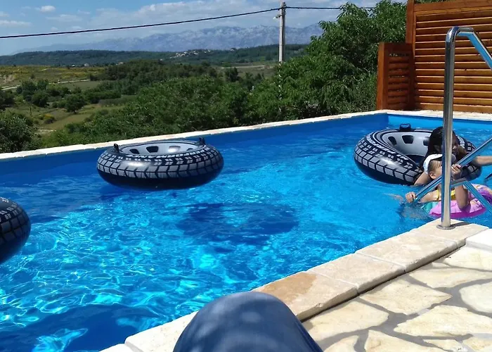 Rustic Mariva Apartmán *