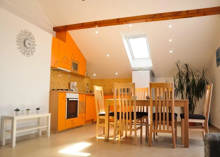 Rustic Mariva Apartmán *