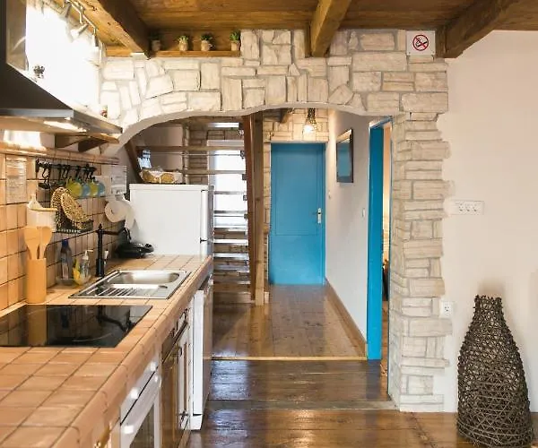 Rustic Mariva Ljubač